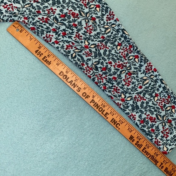 LAND’S END floral ditzy print long sleeve round neckline soft NEW size M - Picture 10 of 10